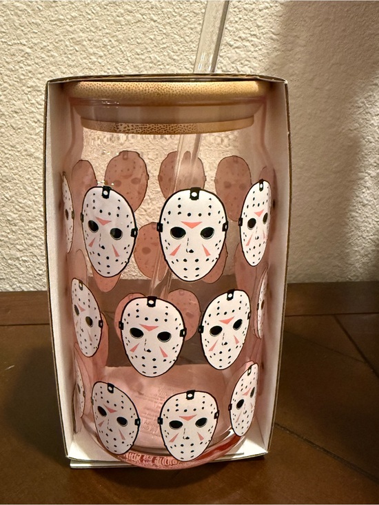 Silver Buffalo Other - Friday the 13th 16 oz Glass Tumbler w/ Lid & Straw- Jason Voorhees Hockey Mask